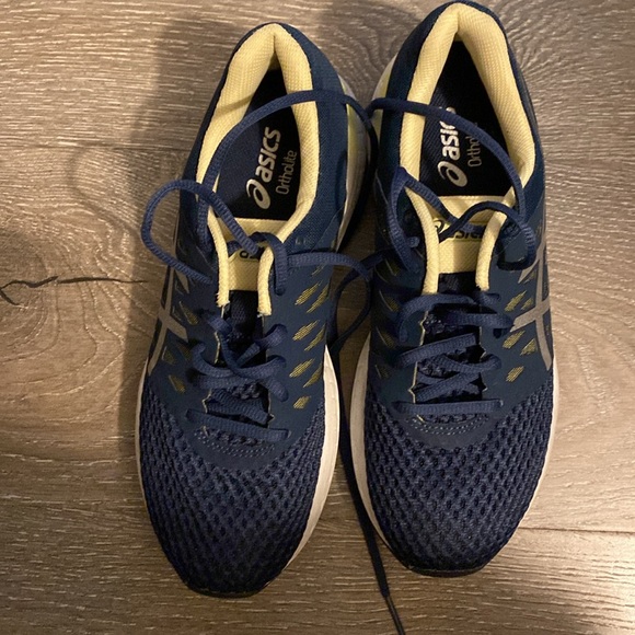 ASICS Sneakers - Picture 2 of 4